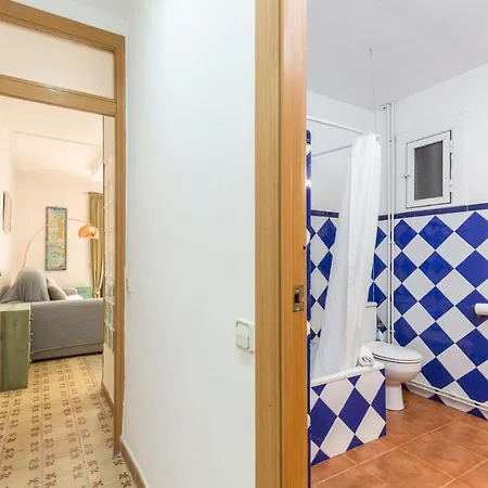 Art Apartment *